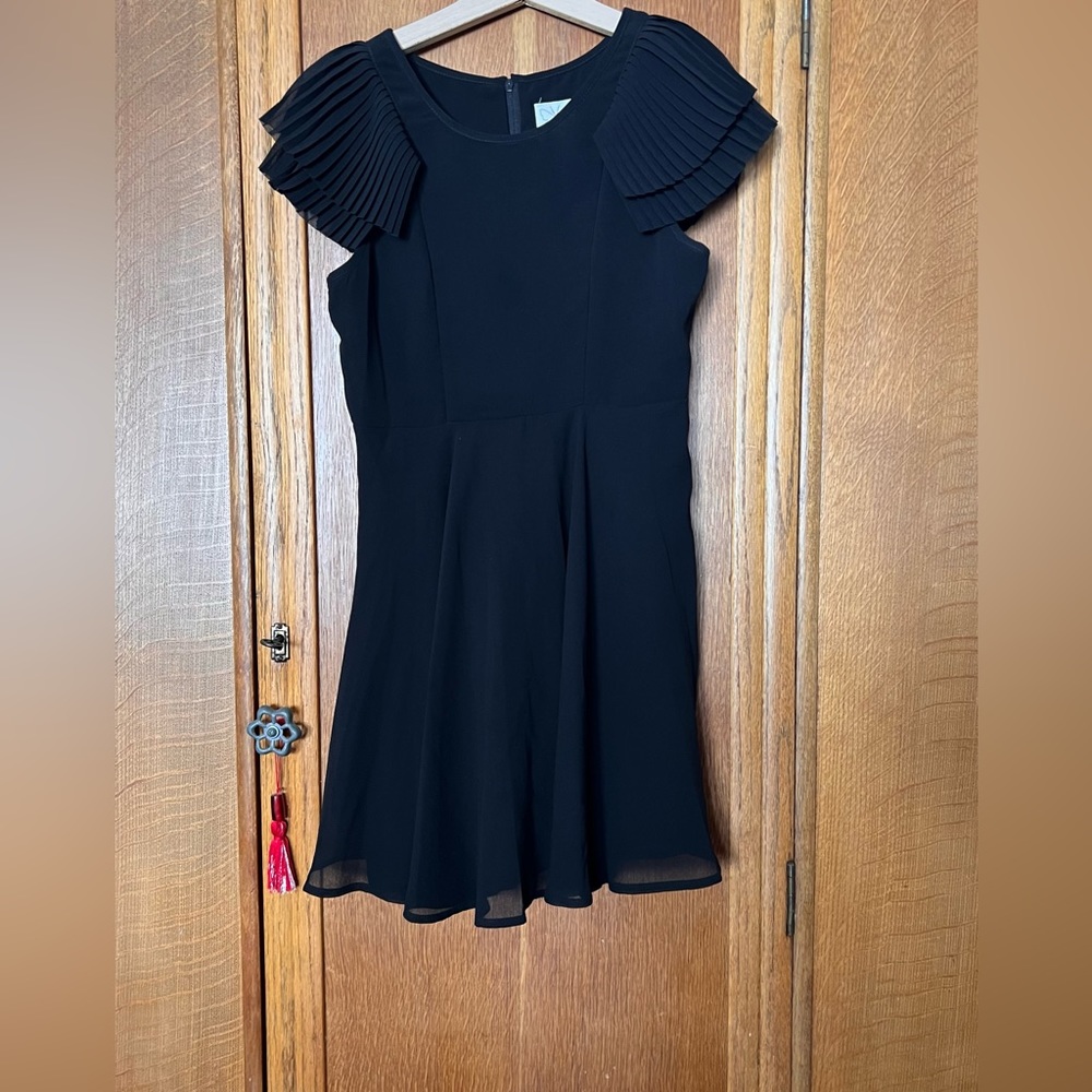 Ella Moss black flutter shoulder girls size 12 Dress